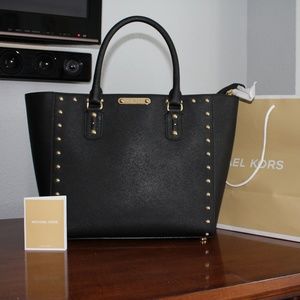 Michael Kors Sandrine Stud Rare Thin Emblem